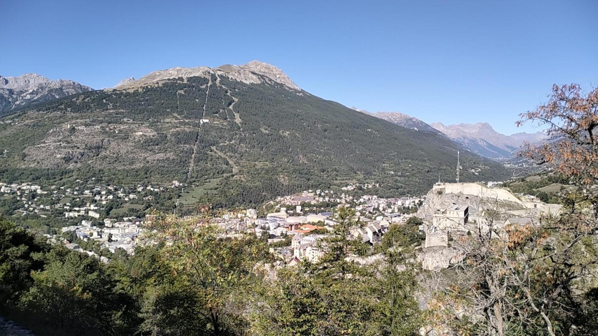 Apartament Le Guisanel Briançon Zewnętrze zdjęcie